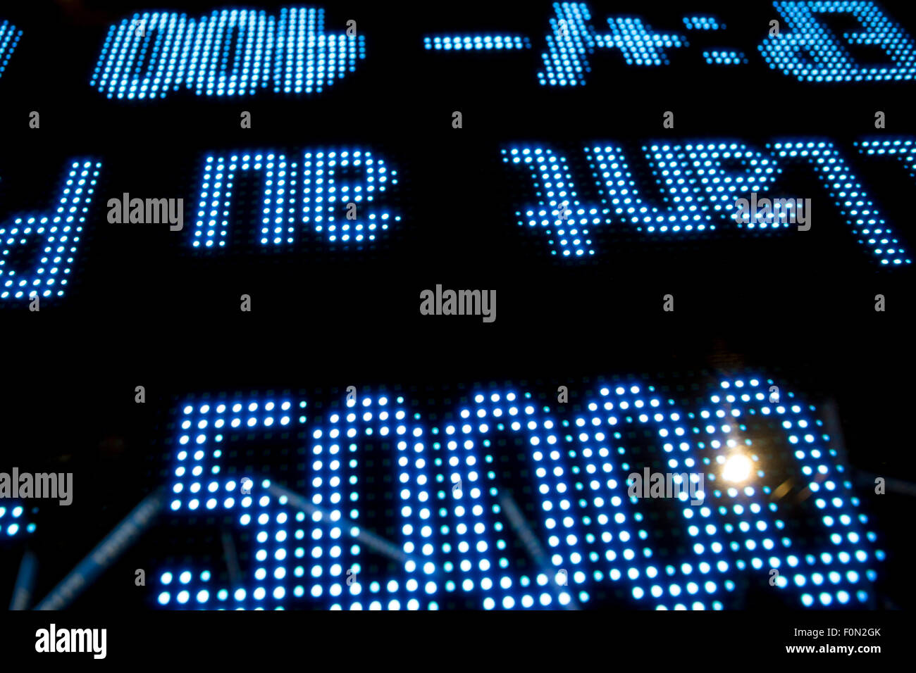 Affichage du prix de marché boursier sur fond noir Banque D'Images