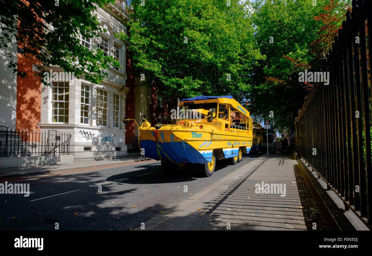 Dublin, Irlande. 18 août, 2015. Engins de débarquement amphibie Splash Viking utilisé pour les visites autour de Dublin sur terre et dans l'eau Banque D'Images