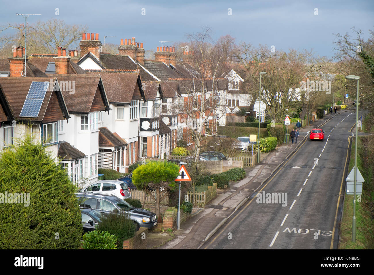 Esher, une banlieue de Surrey, sur un ciel gris winters day,ANGLETERRE Banque D'Images