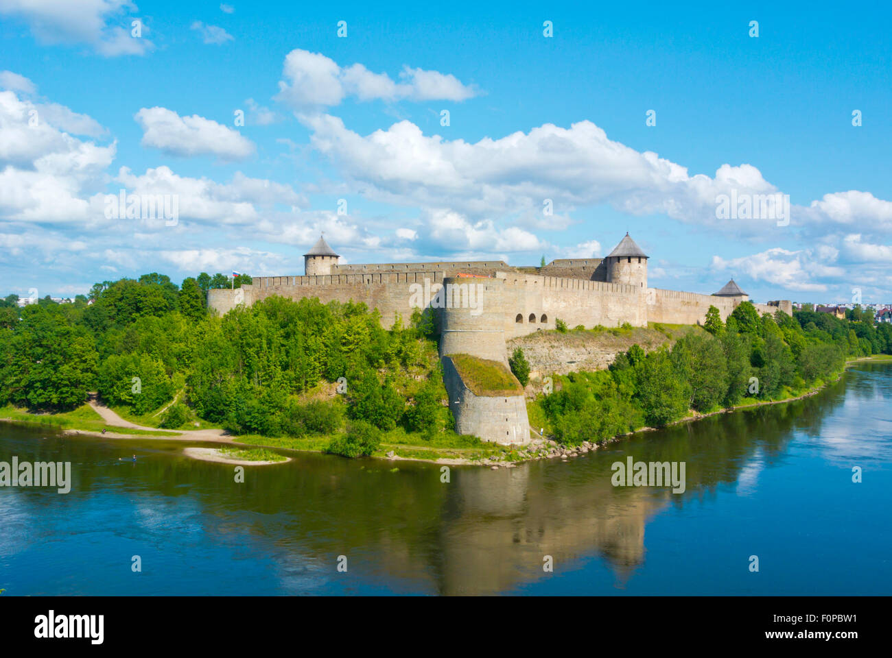 Le Zamek Ivangorod, Ivangorod, château de la rivière Narva, Ivangorod, Russie Banque D'Images