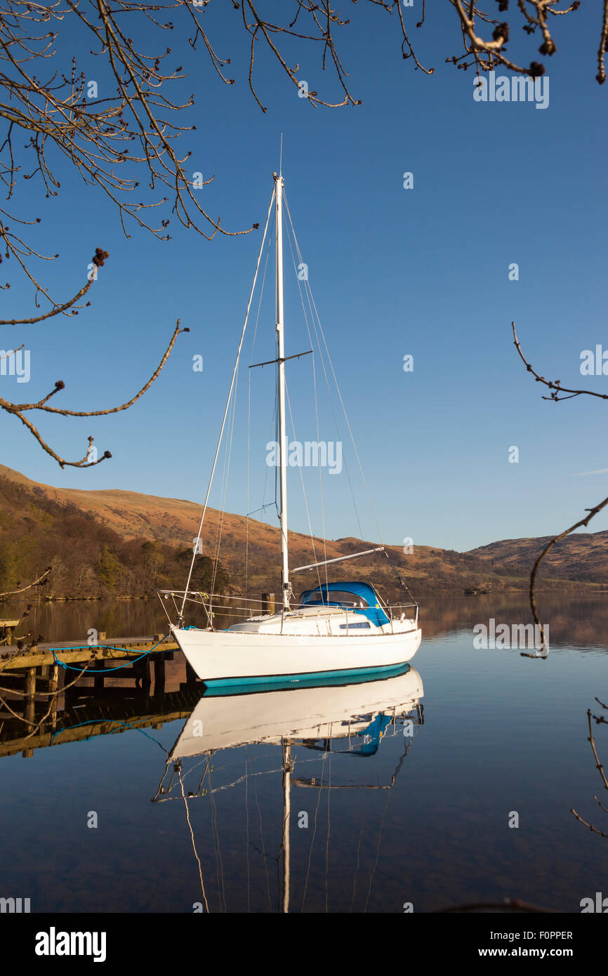 La location à une jetée sur le lac Ullswater, Shap, Lake District, Cumbria, Angleterre Banque D'Images