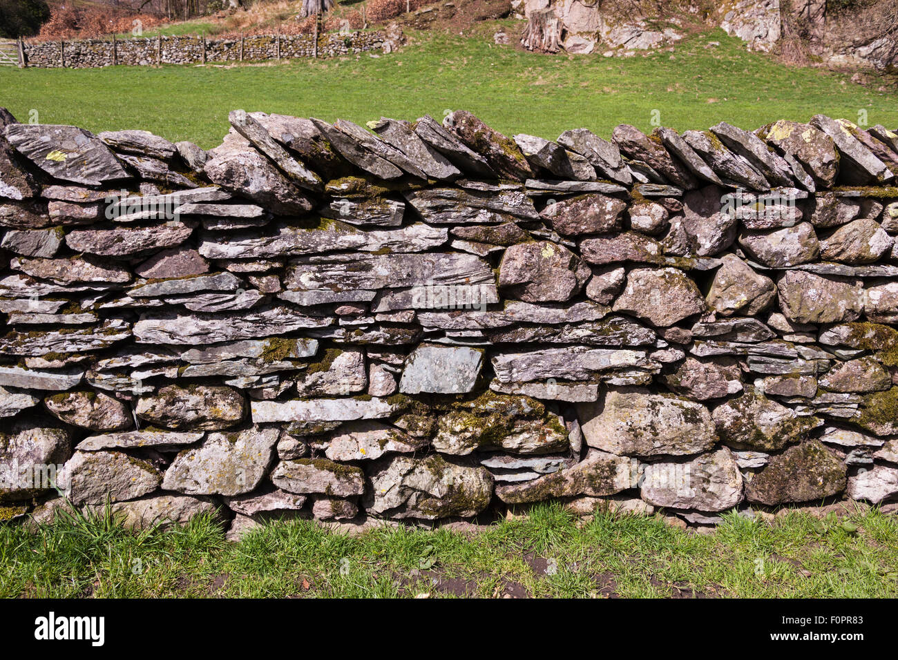 Mur en pierre sèche, Grasmere, Lake District, Cumbria, Angleterre Banque D'Images