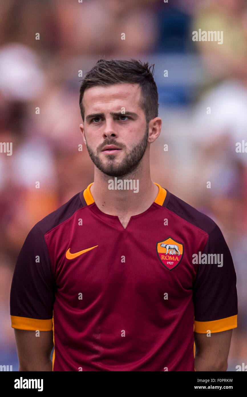 Code Pjanic (Roma), le 14 août 2015 - Football : l'équipe de l'AS Roma présentation avant le match amical de pré-saison contre le FC Séville au Stadio Olimpico à Rome, Italie. (Photo de Maurizio Borsari/AFLO) Banque D'Images