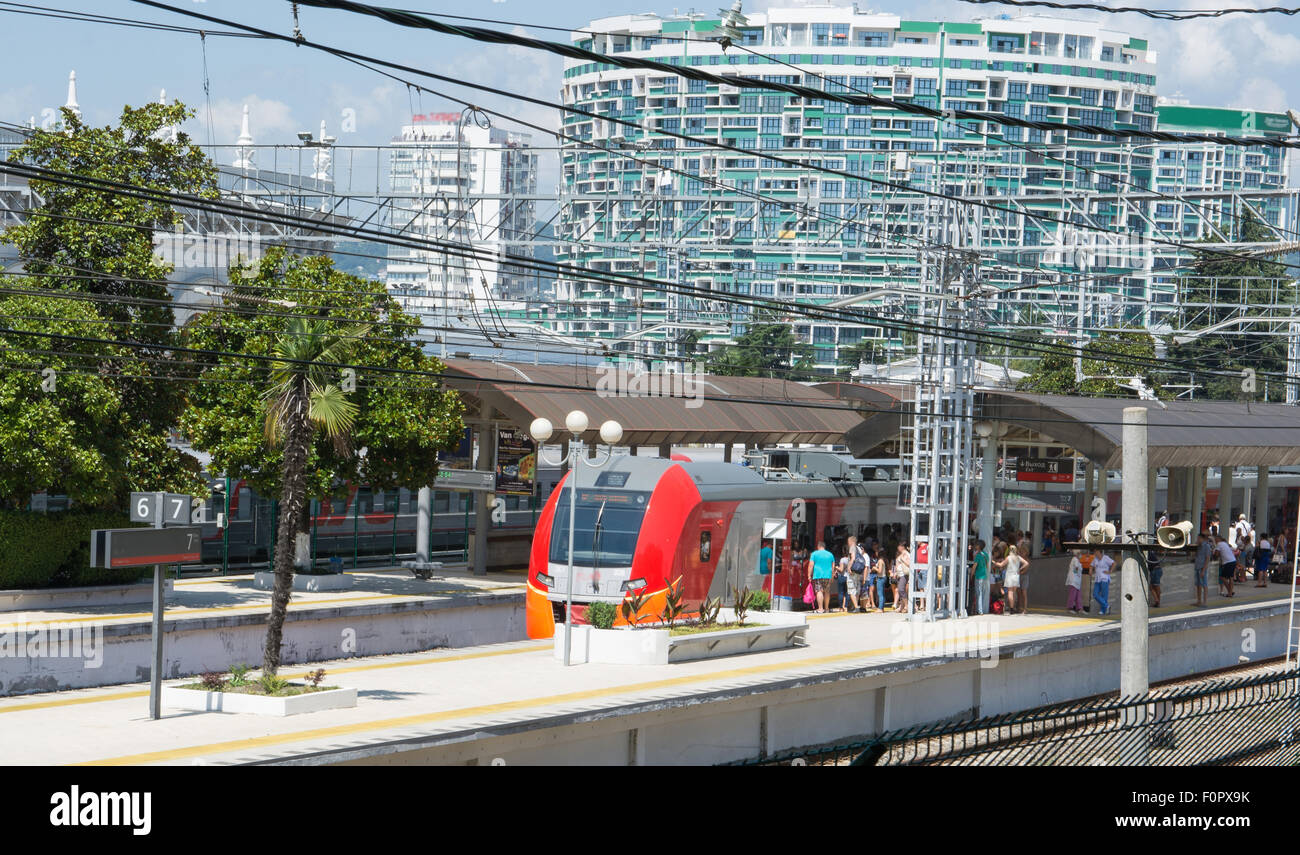 Arrivée d'un train Banque D'Images