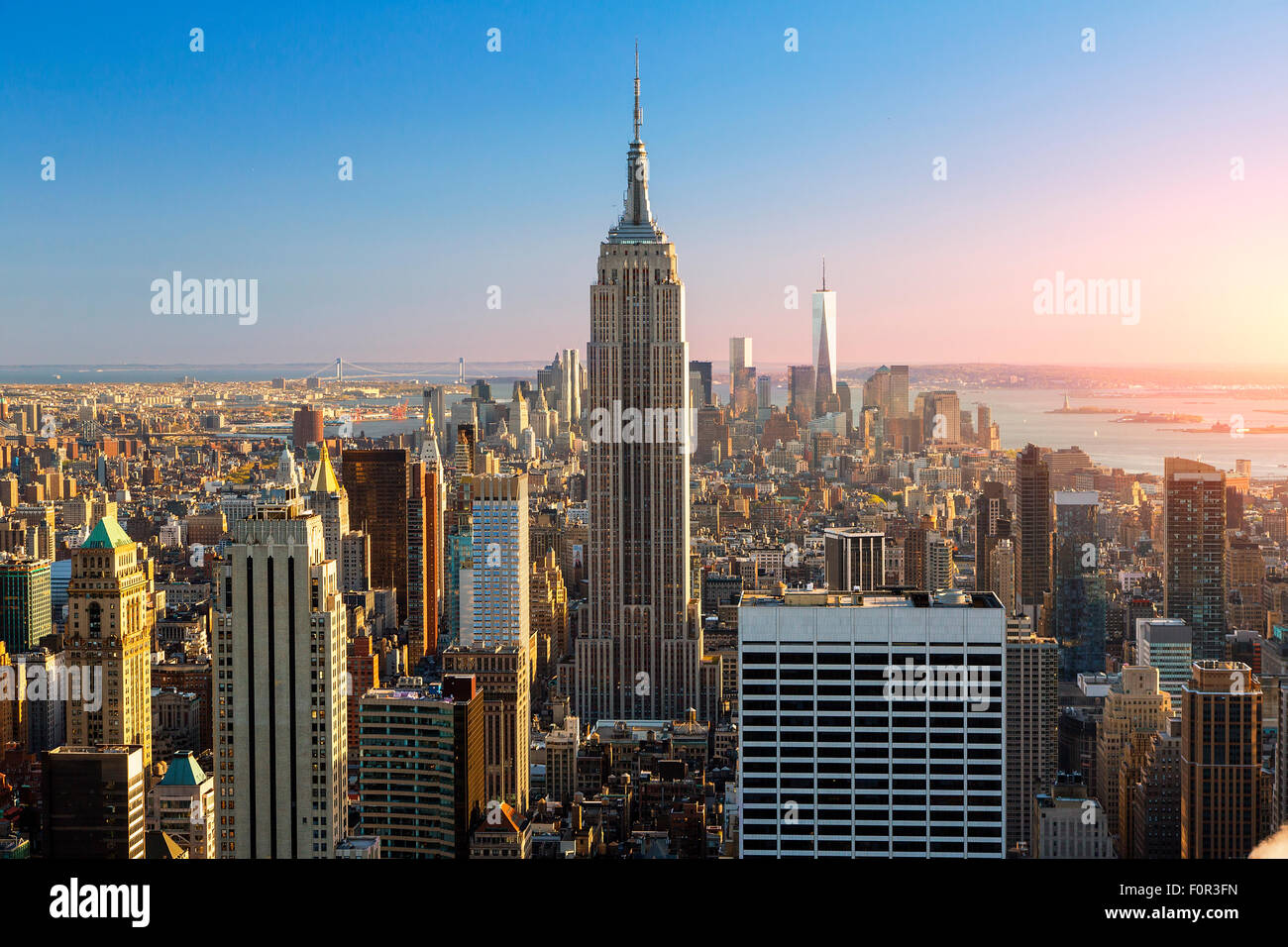 La ville de New York, l'Empire State Building au coucher du soleil Banque D'Images