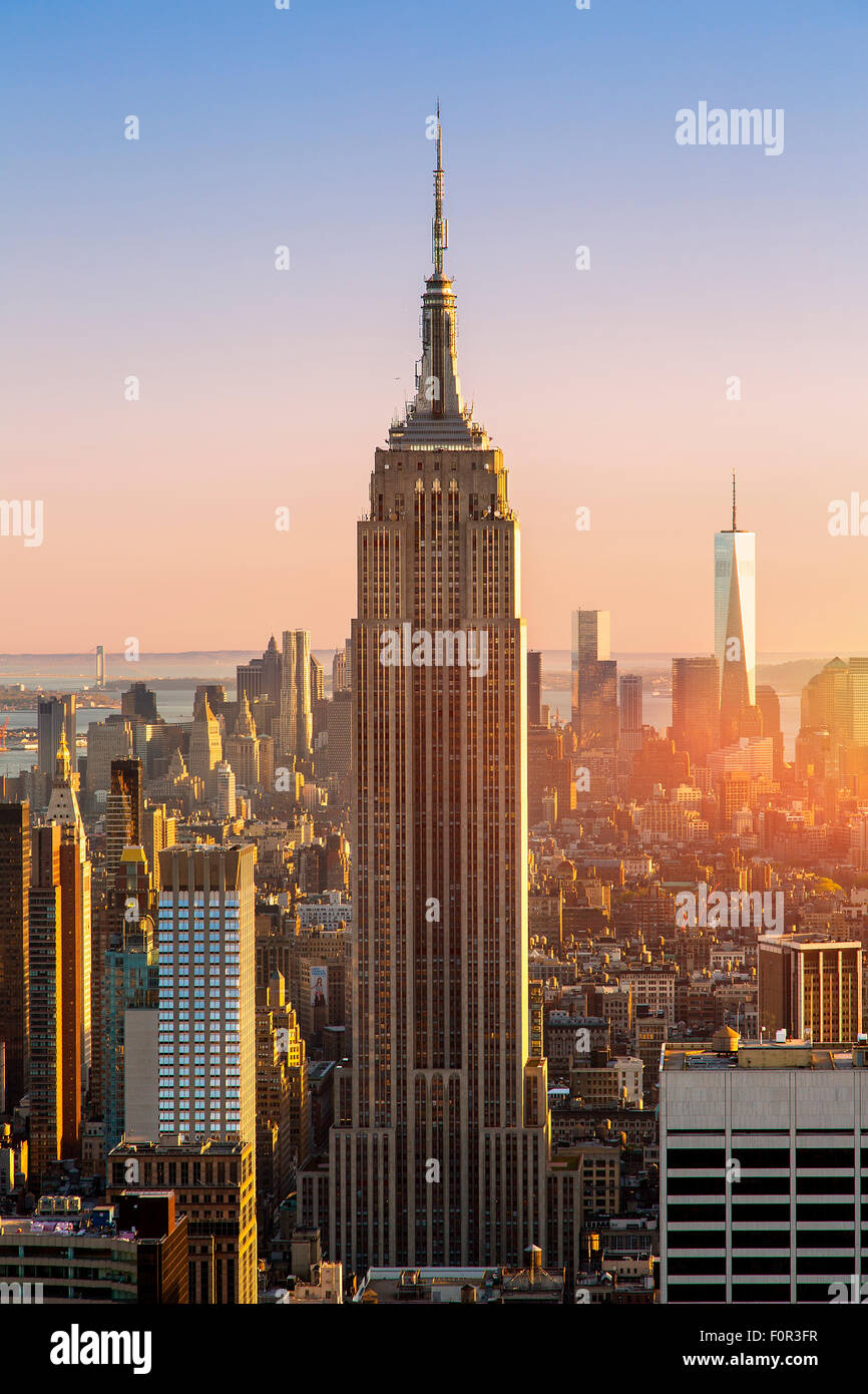 La ville de New York, l'Empire State Building au coucher du soleil Banque D'Images