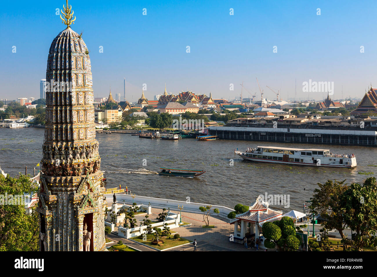 Thailande, Bangkok, le trafic sur la rivière Chao Phraya Banque D'Images