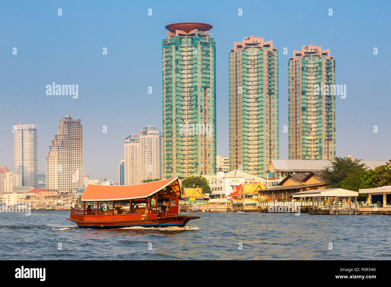 Thaïlande, Bangkok, ,le trafic sur la rivière Chao Phraya Banque D'Images