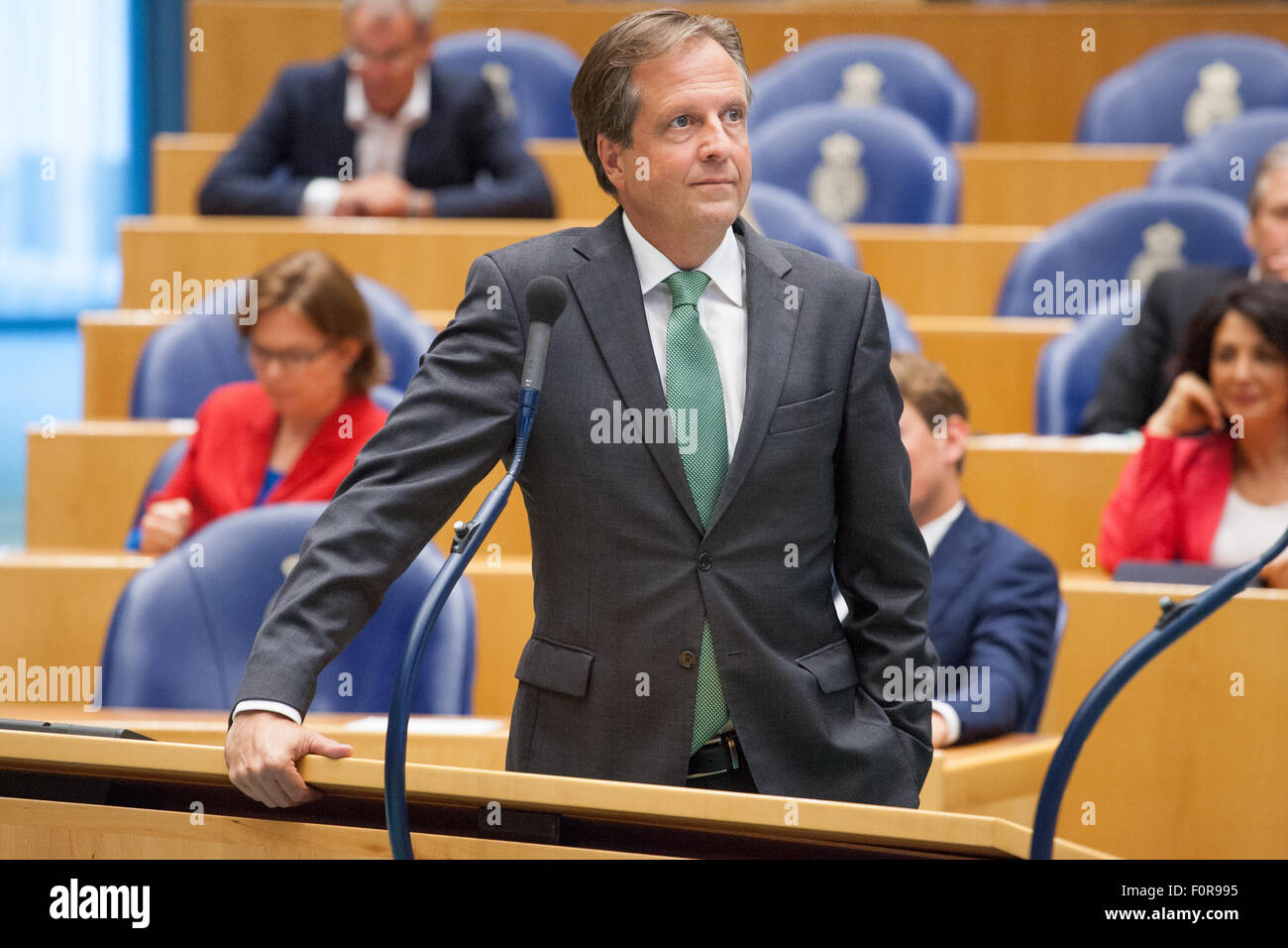 La Haye, Pays-Bas. Août 19, 2015. Le mercredi le parlement néerlandais a été admis au débat sur la contribution du Fonds d'urgence à la Grèce. Paryt de droite Geert Wilders leader accuse le gouvernement actuel d'misallocating fonds et lancé un vote de défiance contre le premier ministre Rutter et son cabinet. Le débat a eu plus de six heures mais avec une petite minorité la motion de censure a été rejetée. © Copyright Jaap Arriens/Alamy vivre Banque D'Images