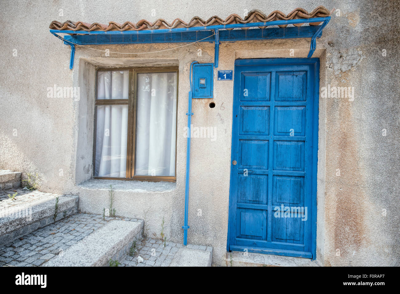 Vieille porte bleue Banque D'Images