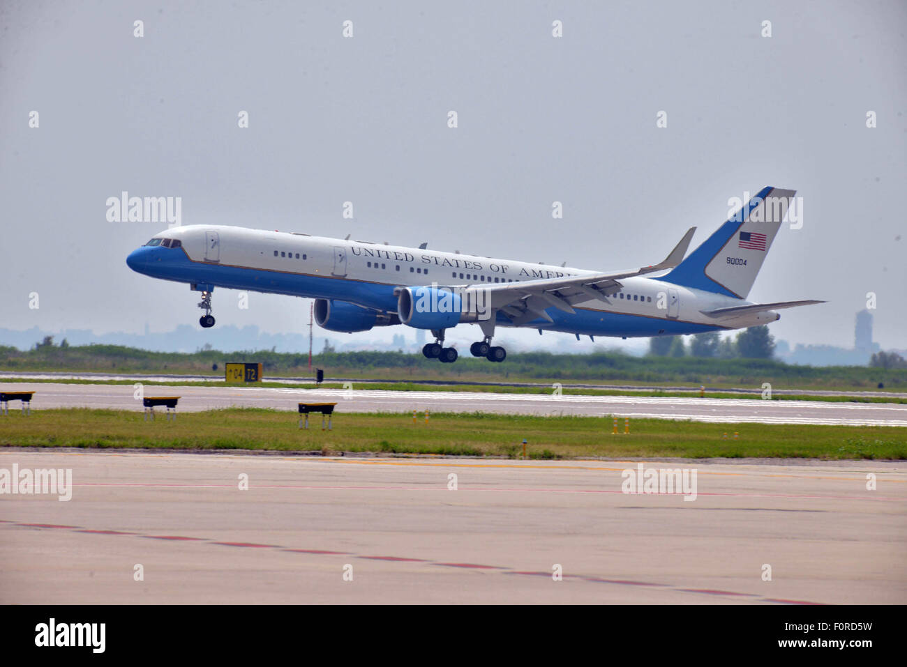 La Première Dame Michelle Obama et ses filles arrivent à l'aéroport Marco Polo à Venise avec l'atmosphère : où : Venise, Italie Quand : 19 juin 2015 C Banque D'Images