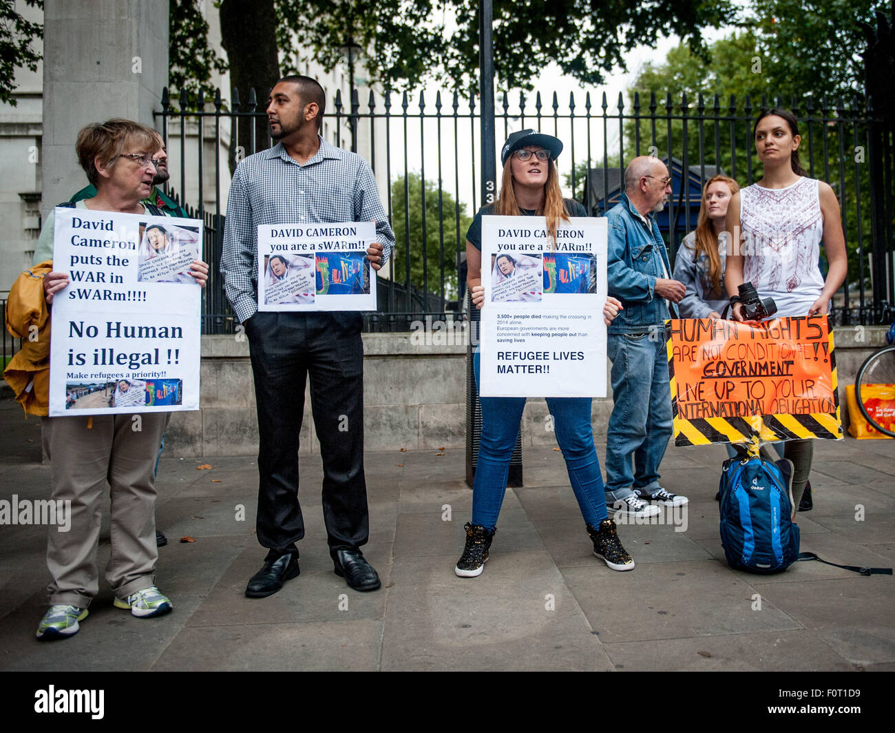 Londres, Royaume-Uni. 20 août, 2015. Pas de protestation illégale est organisé par l'London-Calais Groupe convoi qui sont en faveur des droits des réfugiés. Credit : Pete Maclaine/Alamy Live News Banque D'Images