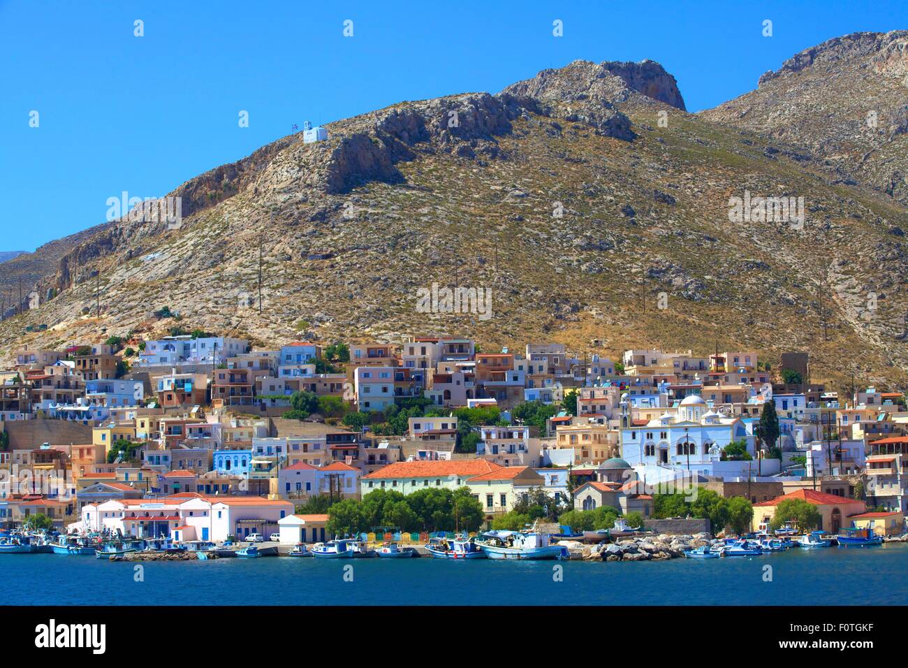 Bateaux de pêche au port de Pothia, Kalymnos, Dodecanese, îles grecques, Grèce, Europe Banque D'Images
