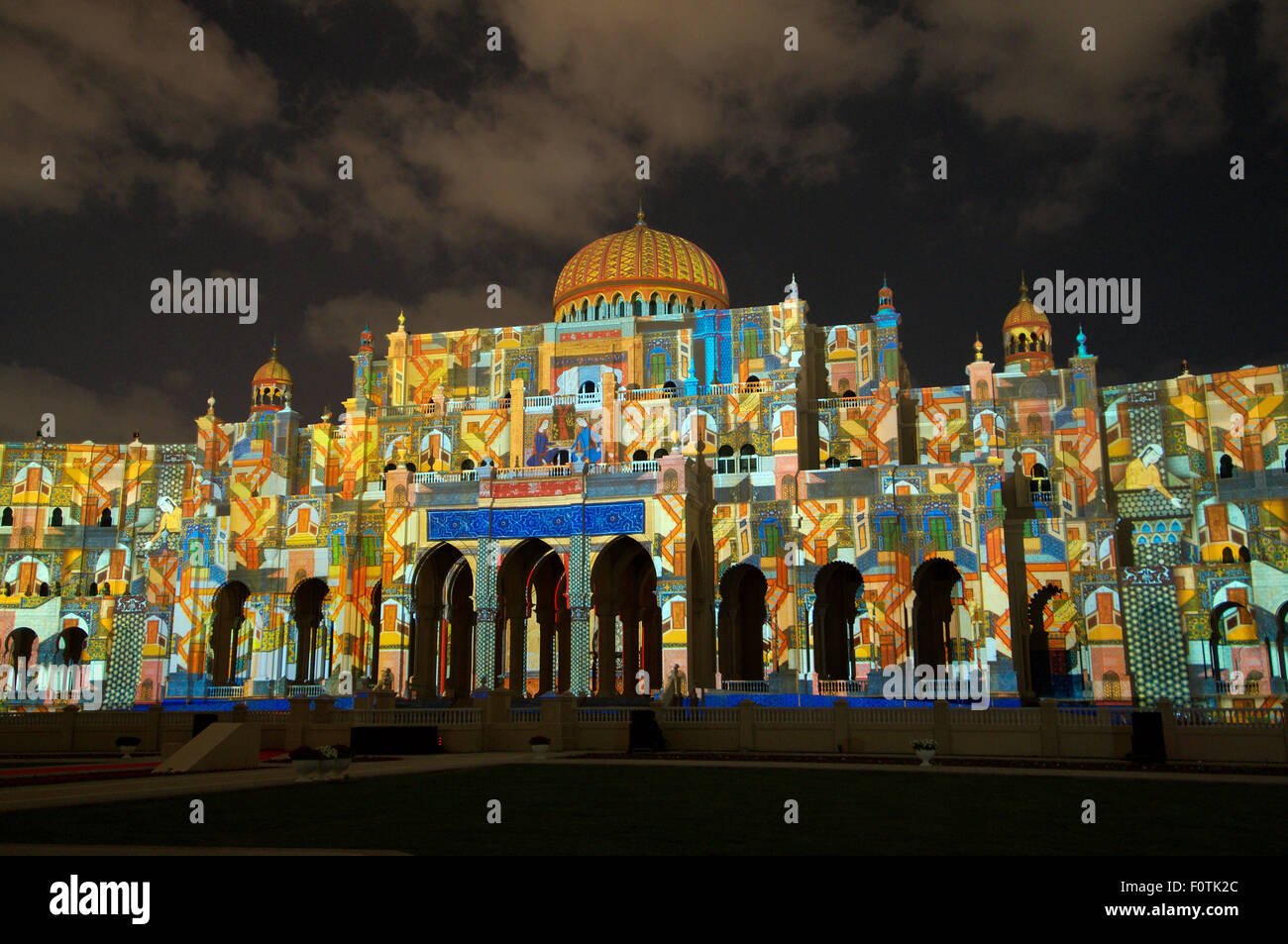 Emirat Sharjah, Emirats Arabes Unis. 15 Oct, 2014. Festival Lumière Sharjah, musée islamique de cevilization, Emirat Sharjah, Émirats arabes unis, près de East © Andrey Nekrasov/ZUMA/ZUMAPRESS.com/Alamy fil Live News Banque D'Images