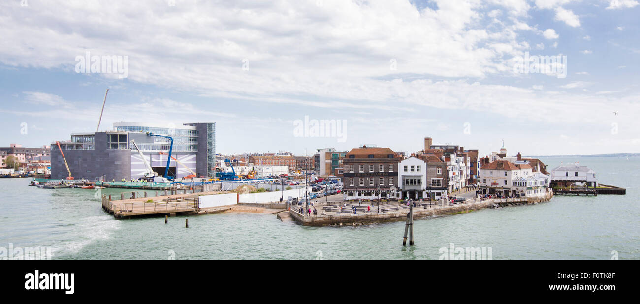 Sir Ben Ainslie's AC pour son bar Land Rover équipe pour l'America's Cup. Vieux Portsmouth, Hampshire. UK. Banque D'Images