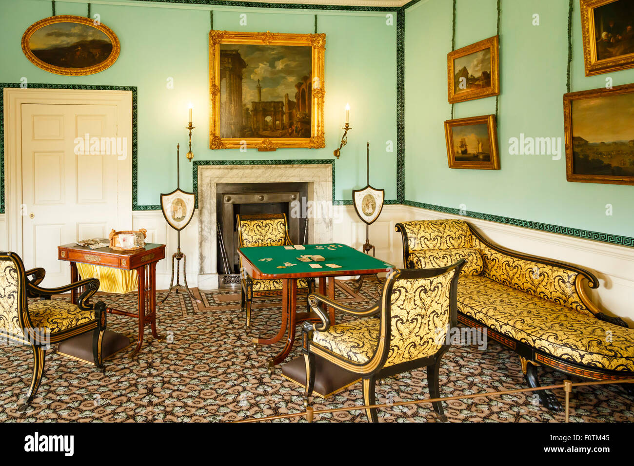 Intérieur de la Reine-Charlotte Boudoir à Kew Palace, Kew Botanic Gardens, London, UK Banque D'Images