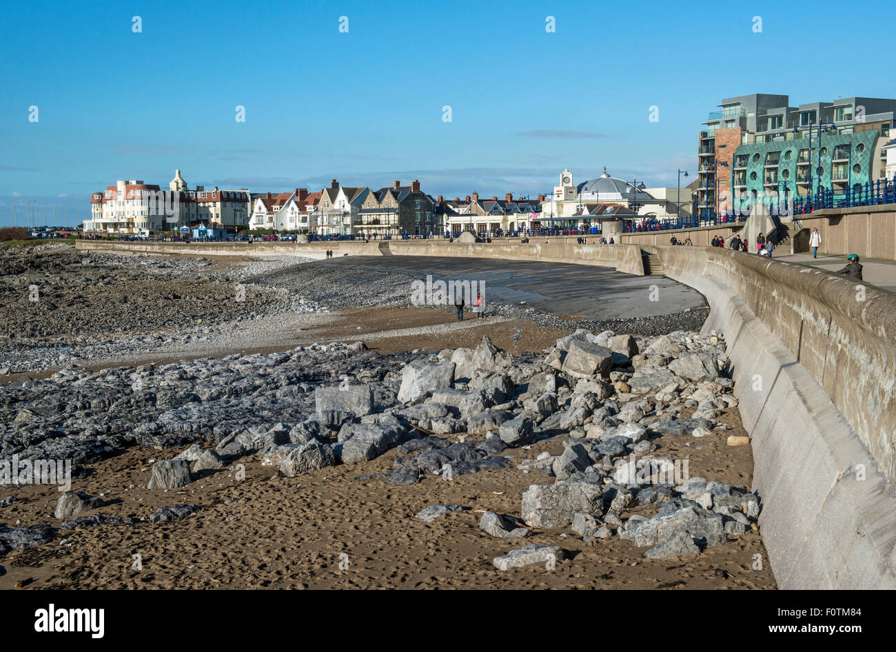 Esplanade de Porthcawl et front de mer, dans le sud du Pays de Galles en Janvier Banque D'Images