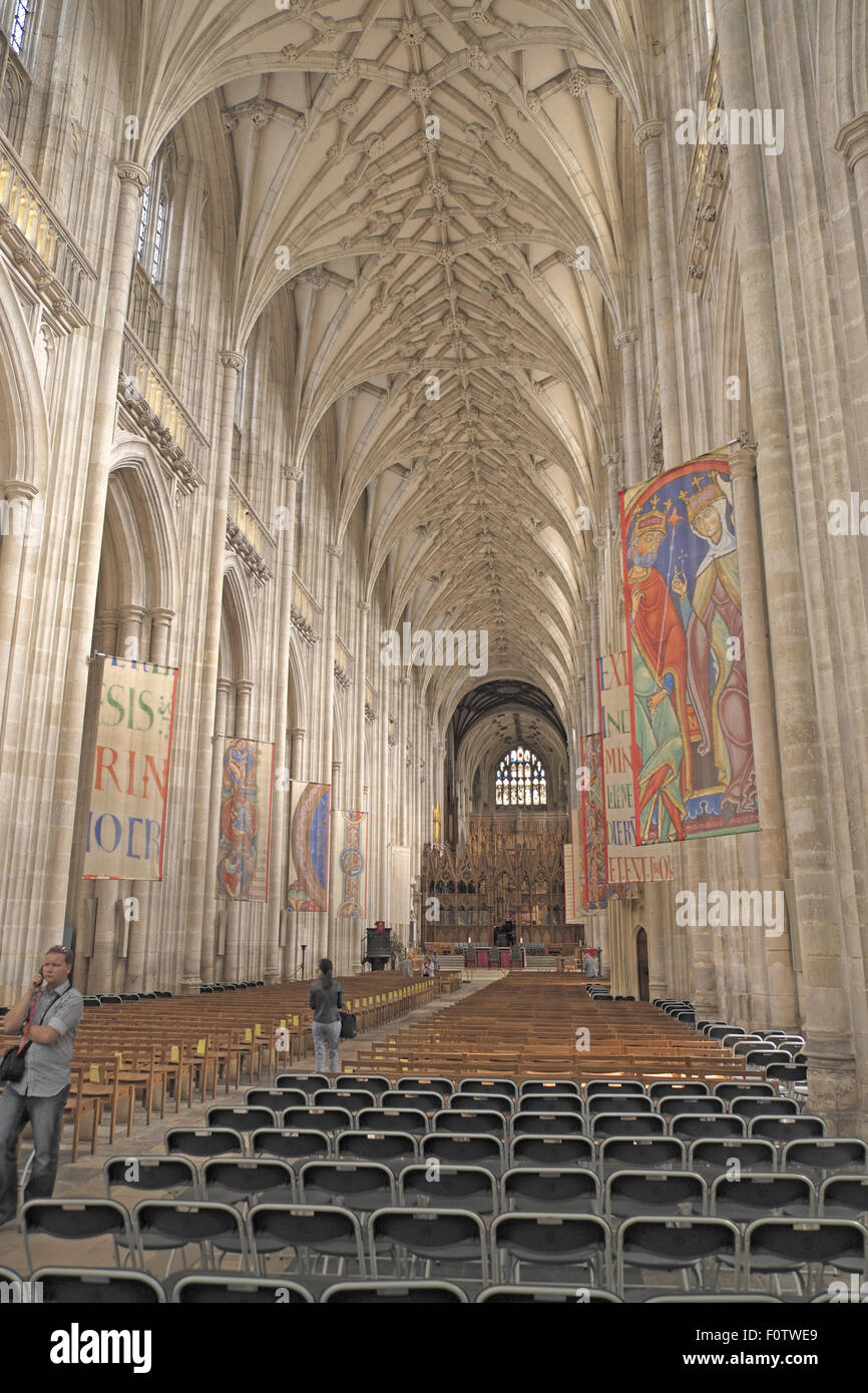 La nef, la cathédrale de Winchester, Winchester, Hampshire, England, UK. Banque D'Images