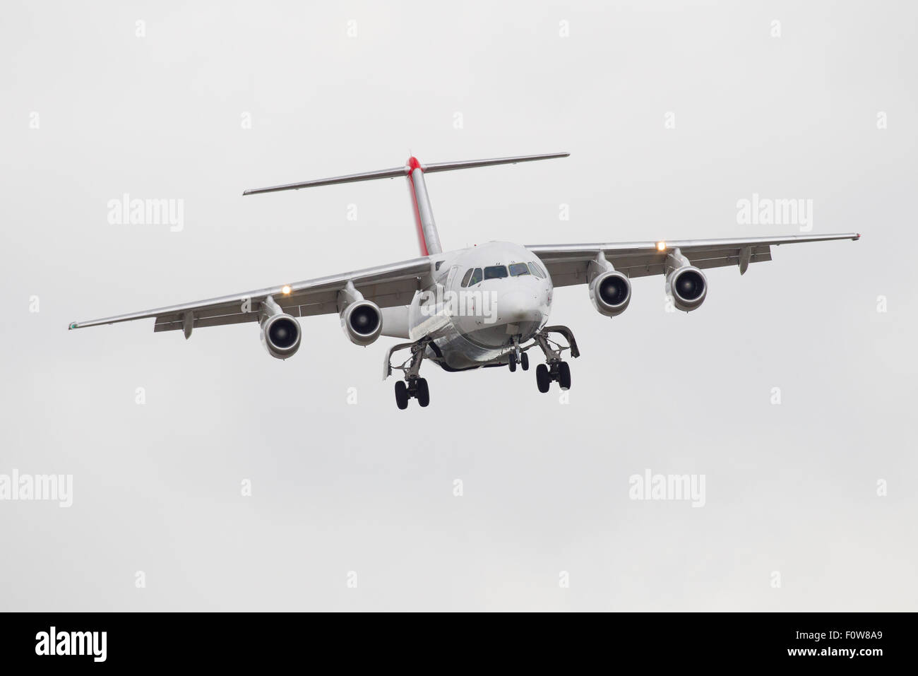 CityJet un Avro RJ85-AE inscription WXA arrive sur terre à l'aéroport de Londres City LCY. Banque D'Images