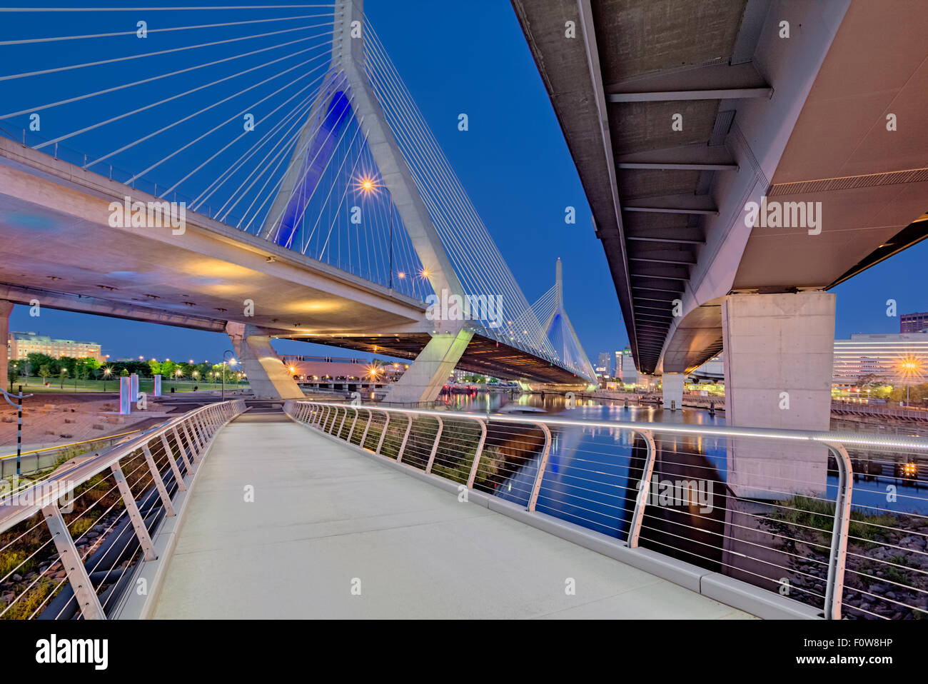 La Leonard P. Zakim Bunker Hill Memorial Bridge. Banque D'Images