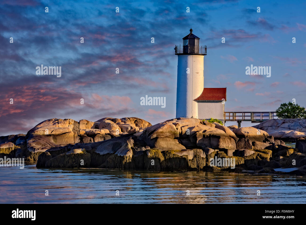 Station phare du port historique de Annisquam Wigwam sur Point dans le quartier de Gloucester Annisquam, Massachusetts. Banque D'Images