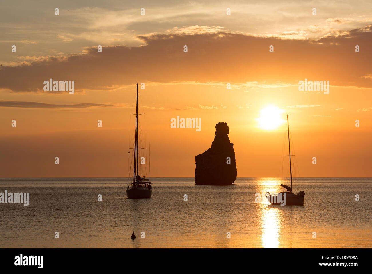 Coucher de soleil à la plage de Benirras, Ibiza, Banque D'Images