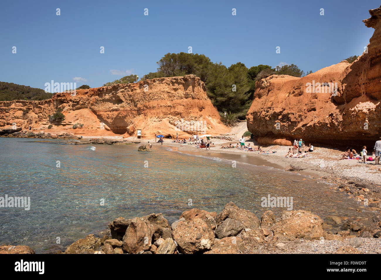 Sa Caleta Beach Ibiza, Espagne Banque D'Images