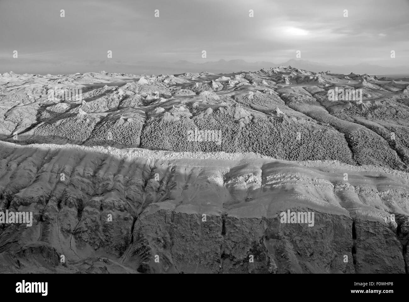 Paysage volcanique et désert en haute altitude dans le désert d'Atacama, Chili Banque D'Images