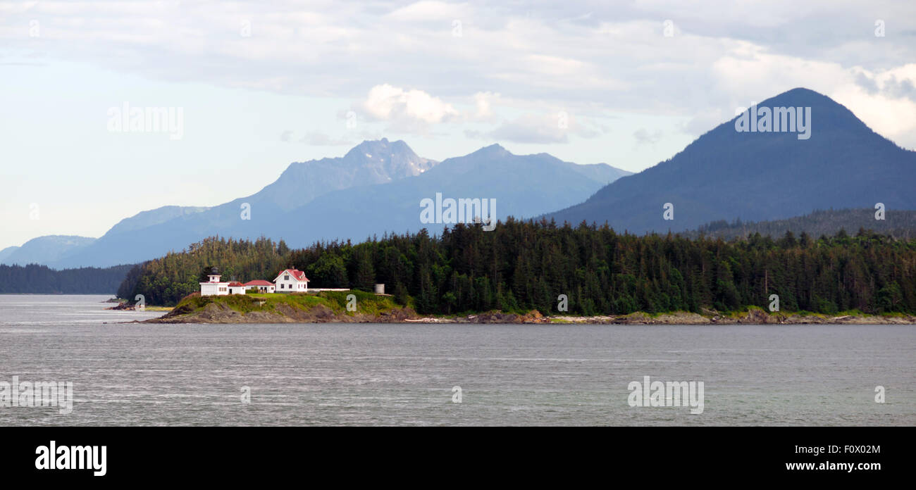 La fin de l'après-midi s'allume pour le passage de l'intérieur sud de Juneau Banque D'Images