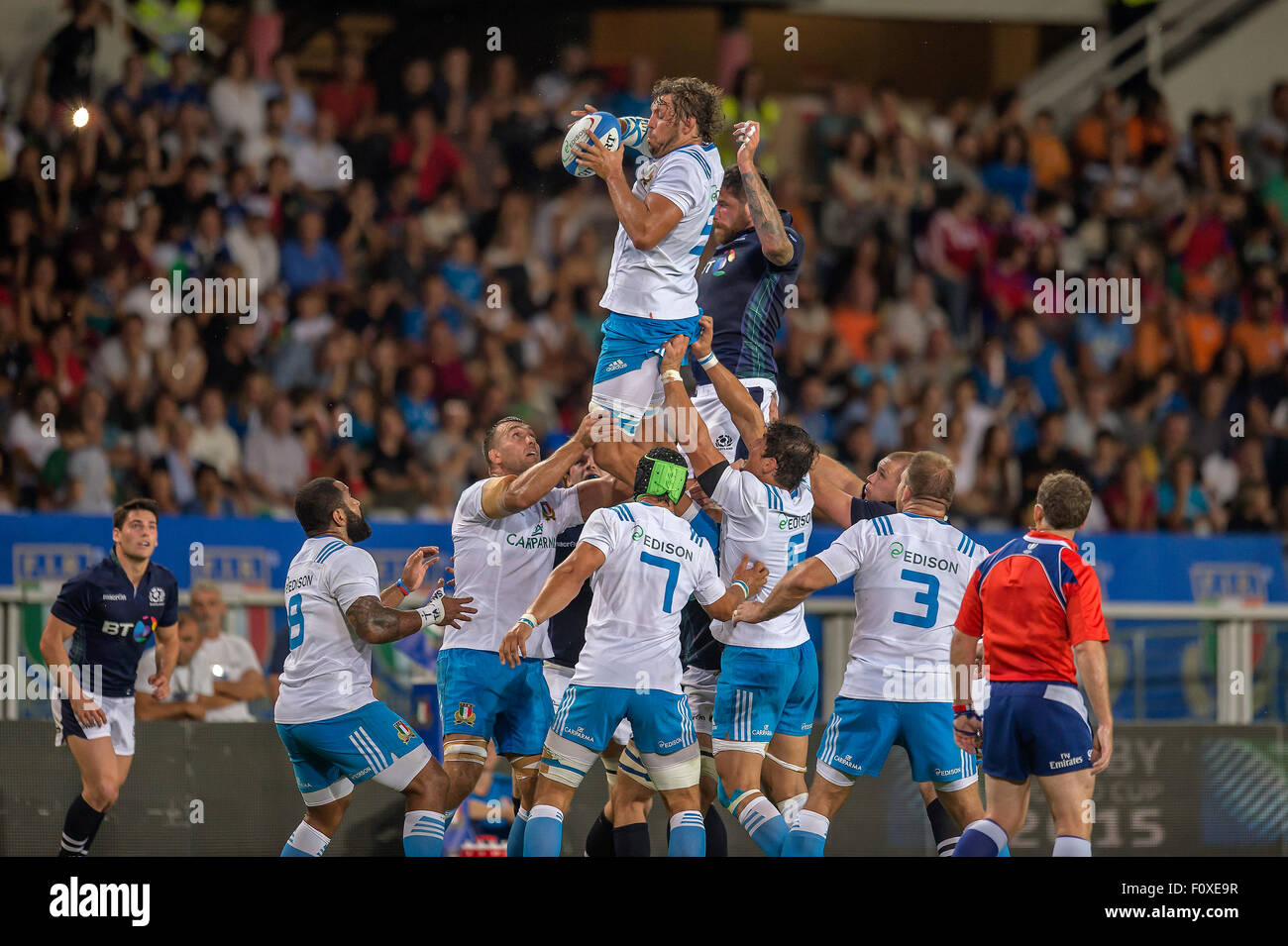 Turin, Italie. Août 22, 2015. Réchauffer la Coupe du Monde de Rugby Match Italie contre l'Ecosse au Stade Olympique, Turin, Italie, le 22 août 2015 Credit : Luciano Movio/Alamy Live News Banque D'Images