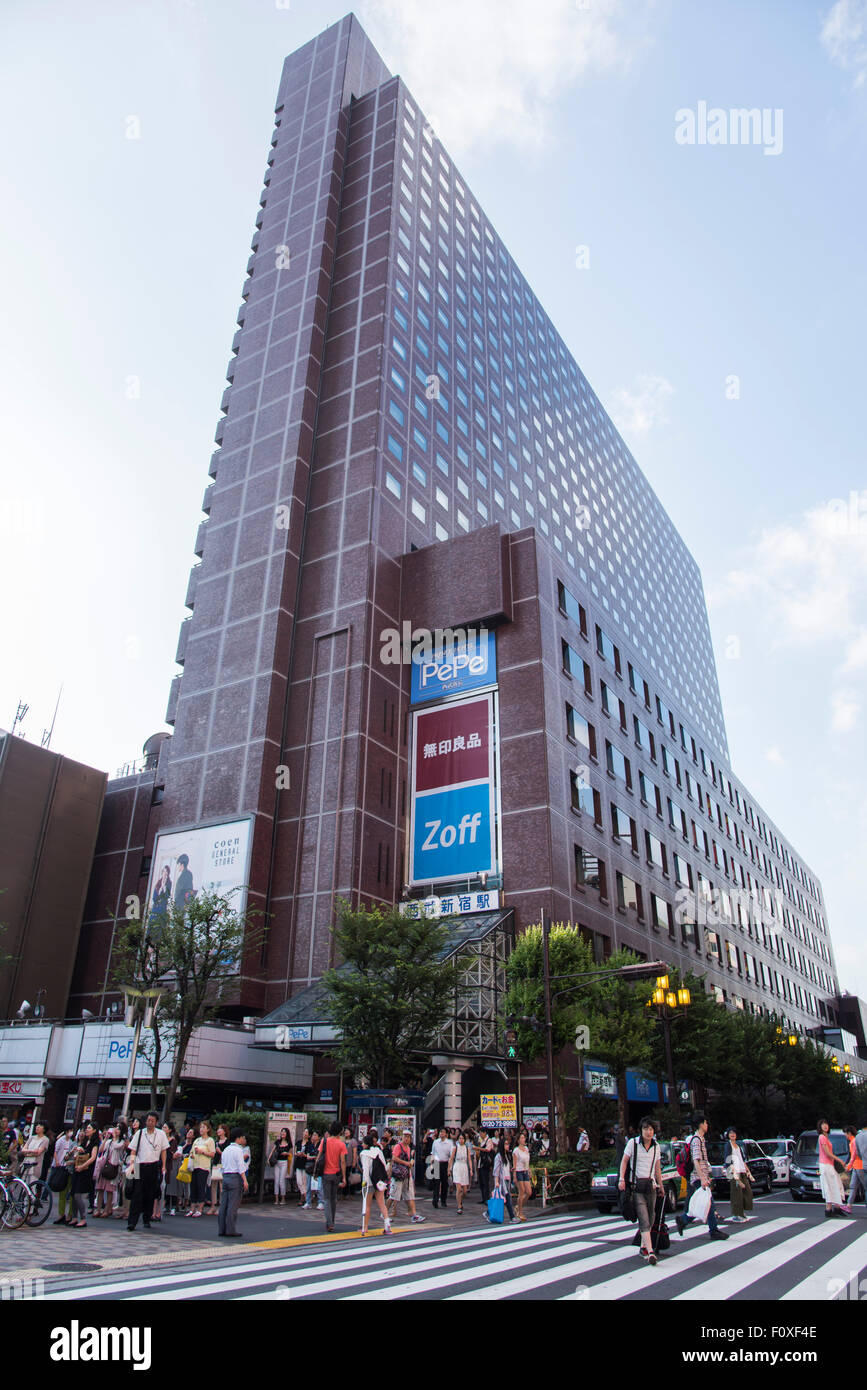 Seibu shinjuku station Banque de photographies et d’images à haute