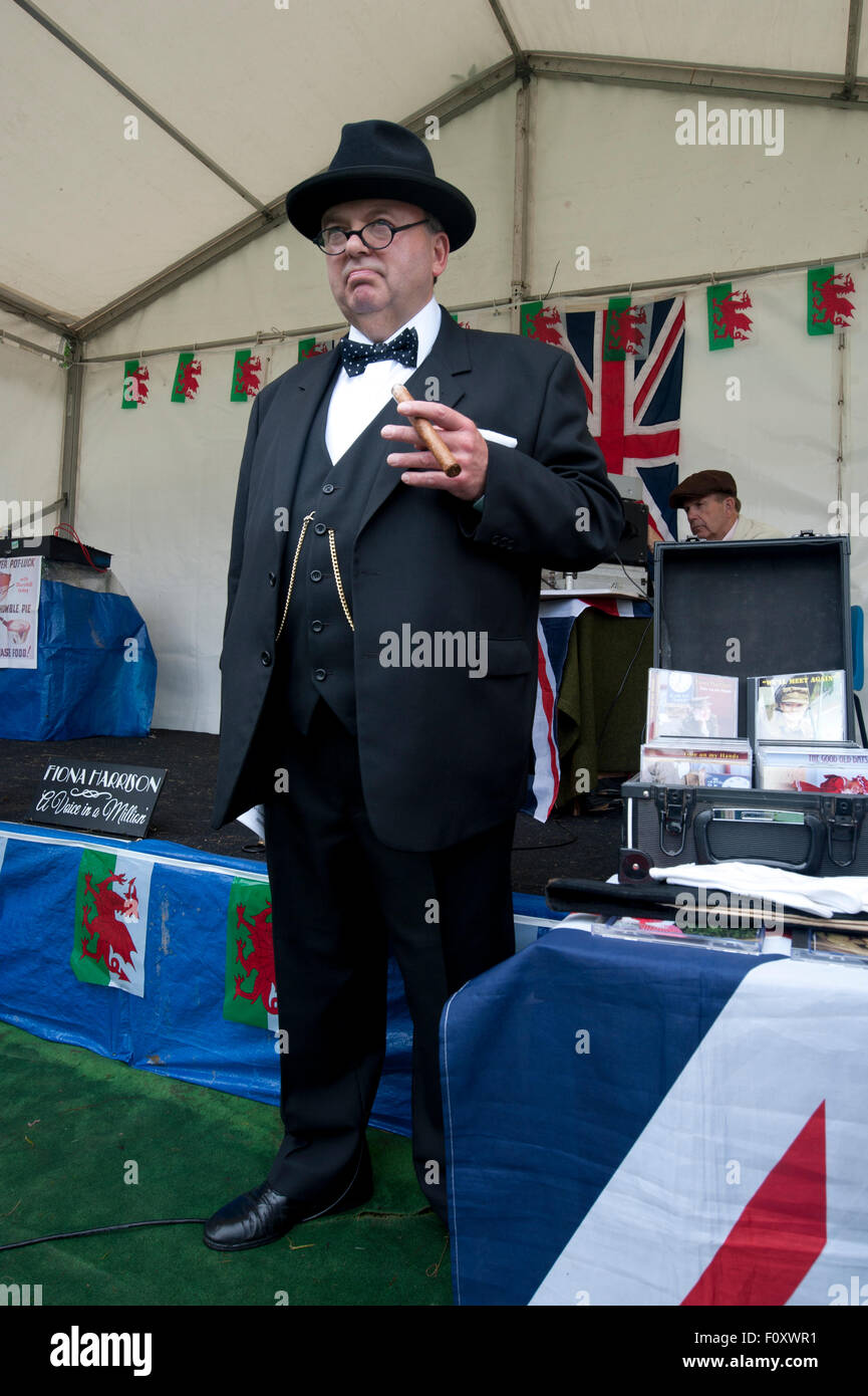 Winston Churchill La présentation de son discours à la 1940 Festival, Llandrindod Wells, Mid Wales. Banque D'Images