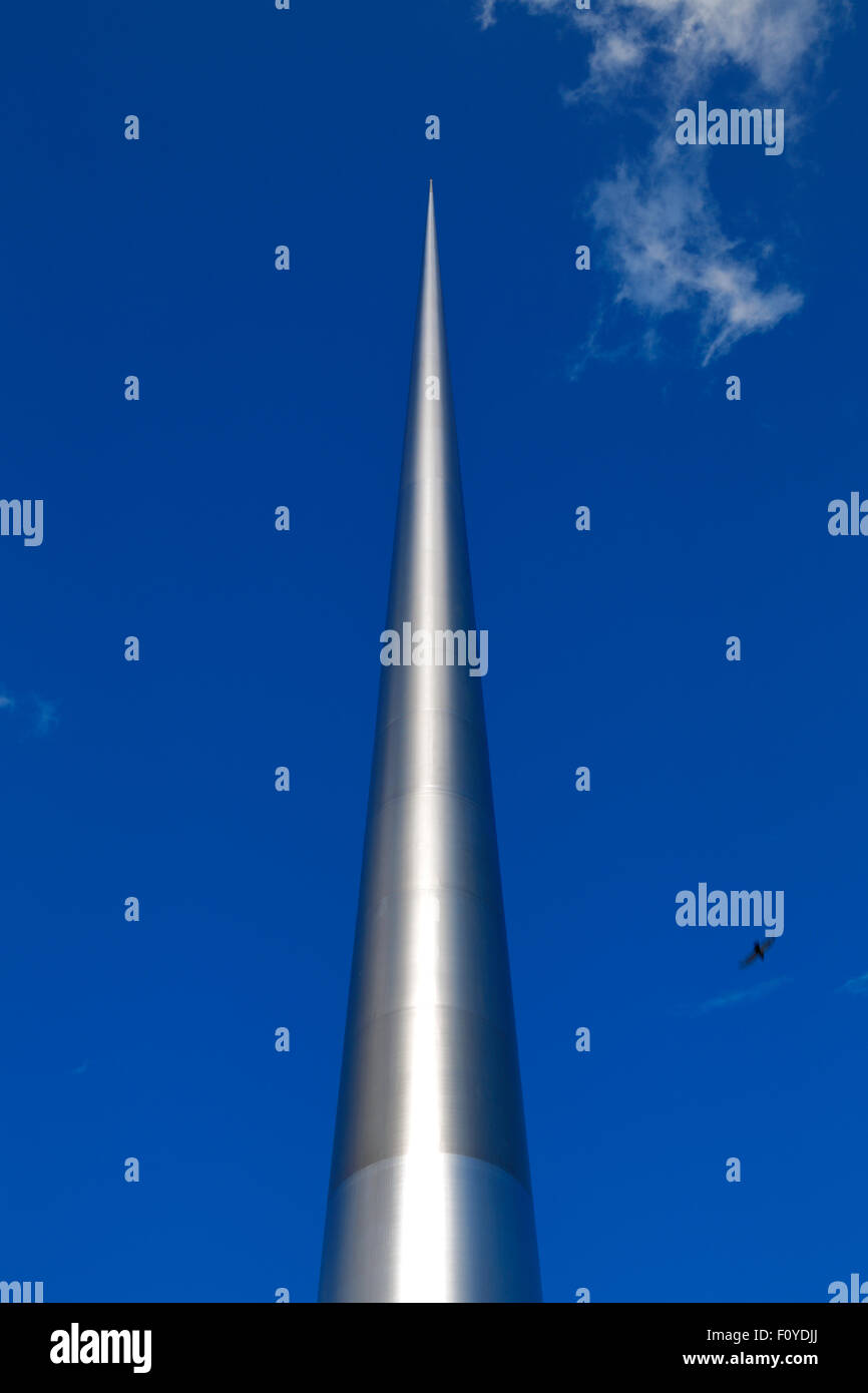 Le Spire de Dublin, Irlande, également connu sous le nom de Spike est un grand, 121,2 mètres de hauteur axe en acier inoxydable-comme monument Banque D'Images
