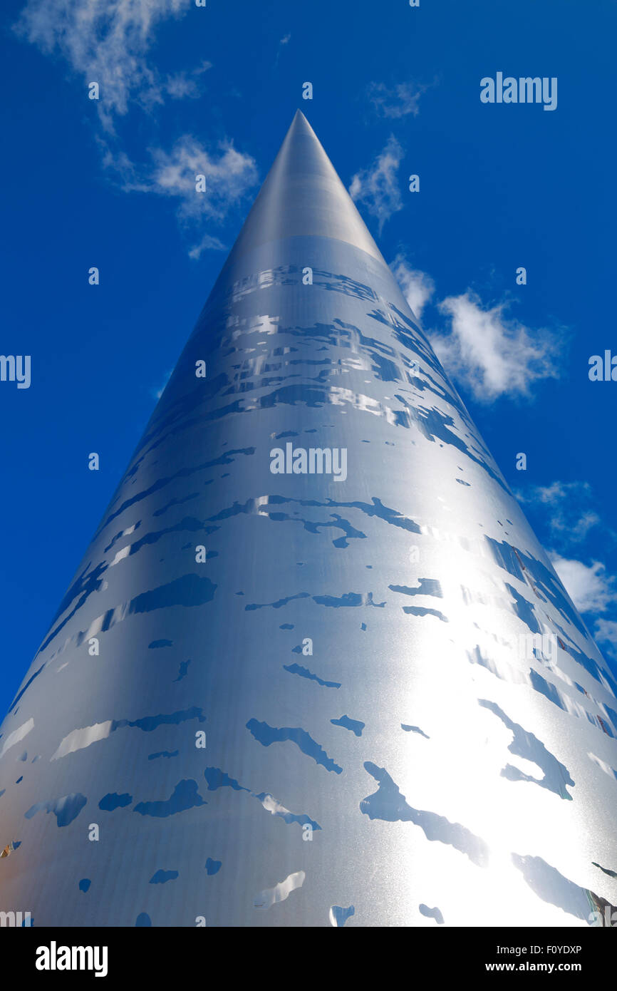 Le Spire de Dublin, Irlande, également connu sous le nom de Spike est un grand, 121,2 mètres de hauteur axe en acier inoxydable-comme monument Banque D'Images