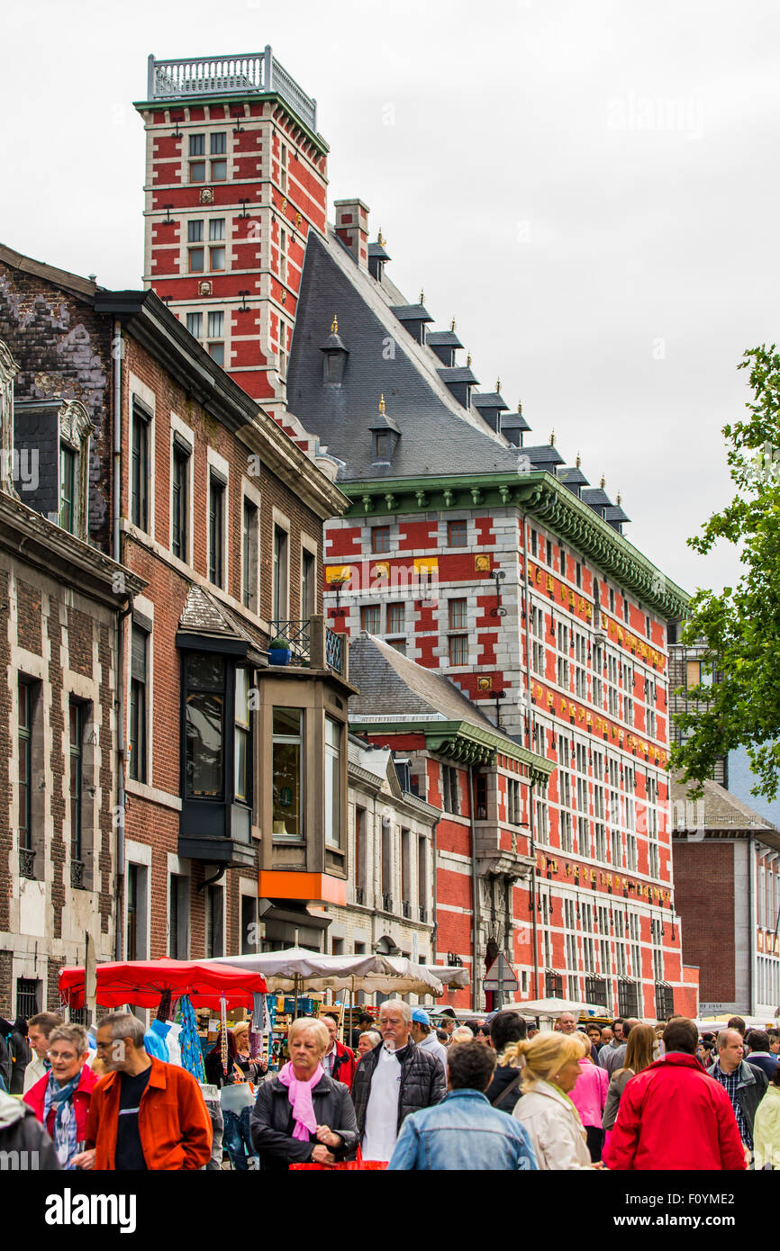 Le marché du dimanche la batte à Liège, Belgique Banque D'Images
