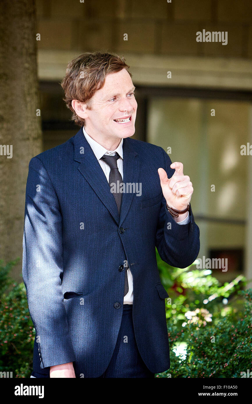 Le tournage du drame de TVI s'efforcer à Oxford avec l'acteur Shaun Evans. Banque D'Images