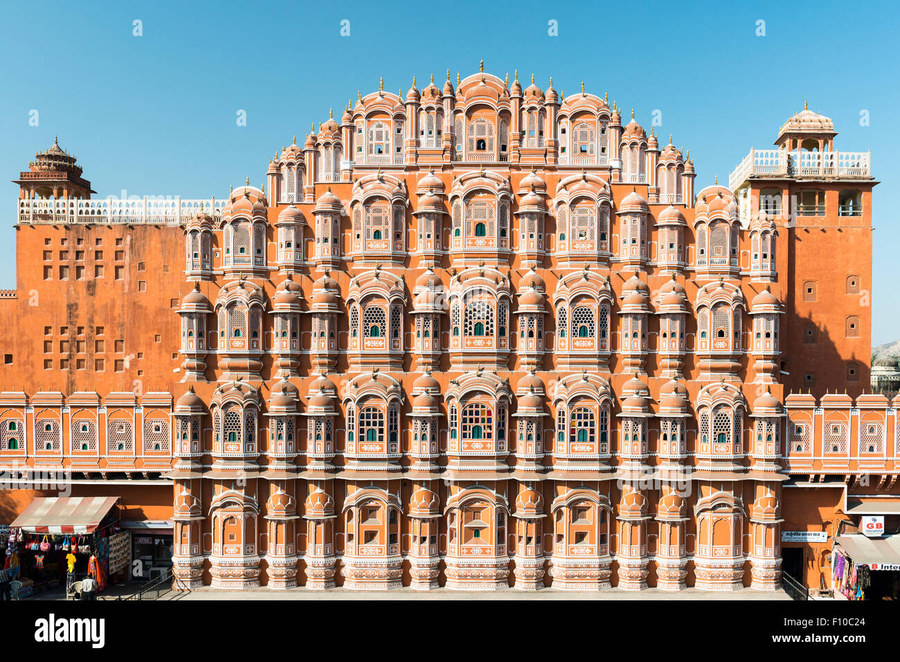 Façade d'Hawa Mahal, ou Palais des Vents, Jaipur, Inde Banque D'Images
