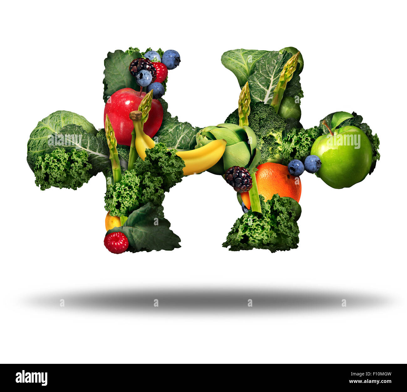 Solution d'aliments sains et de manger des fruits et légumes Les fruits et légumes crus comme symbole en forme de pièce du puzzle sur un fond blanc comme une icône de style de vie alimentation naturelle. Banque D'Images