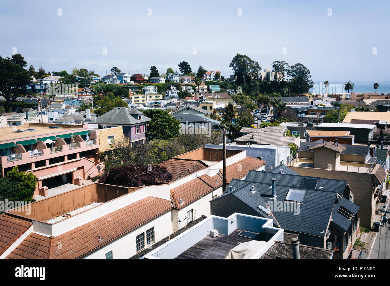 Vue au-dessus des maisons dans Capitola, en Californie. Banque D'Images