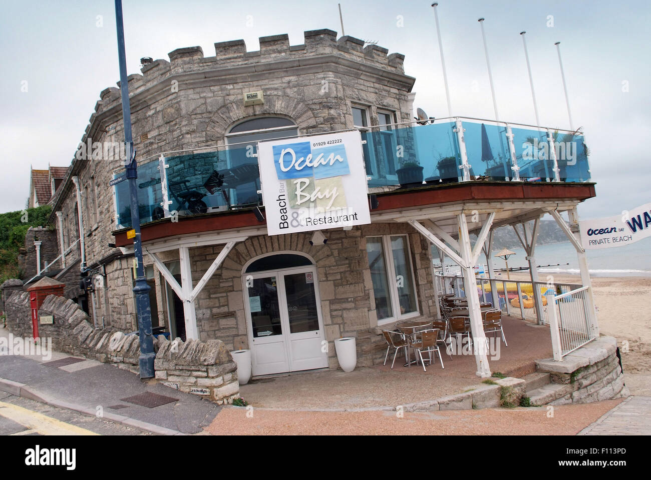 Ocean Bay Beach Bar & Restaurant, un café sur la plage de Swanage Dorset,en,Royaume-uni. a UK Food eat drink Banque D'Images