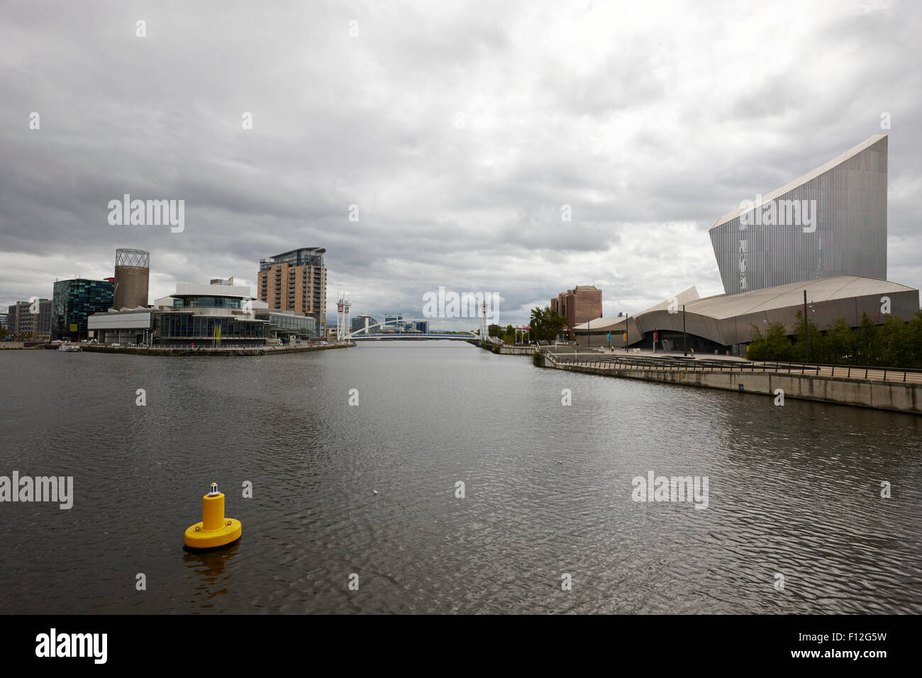 Salford Quays sur une image terne Manchester uk Banque D'Images