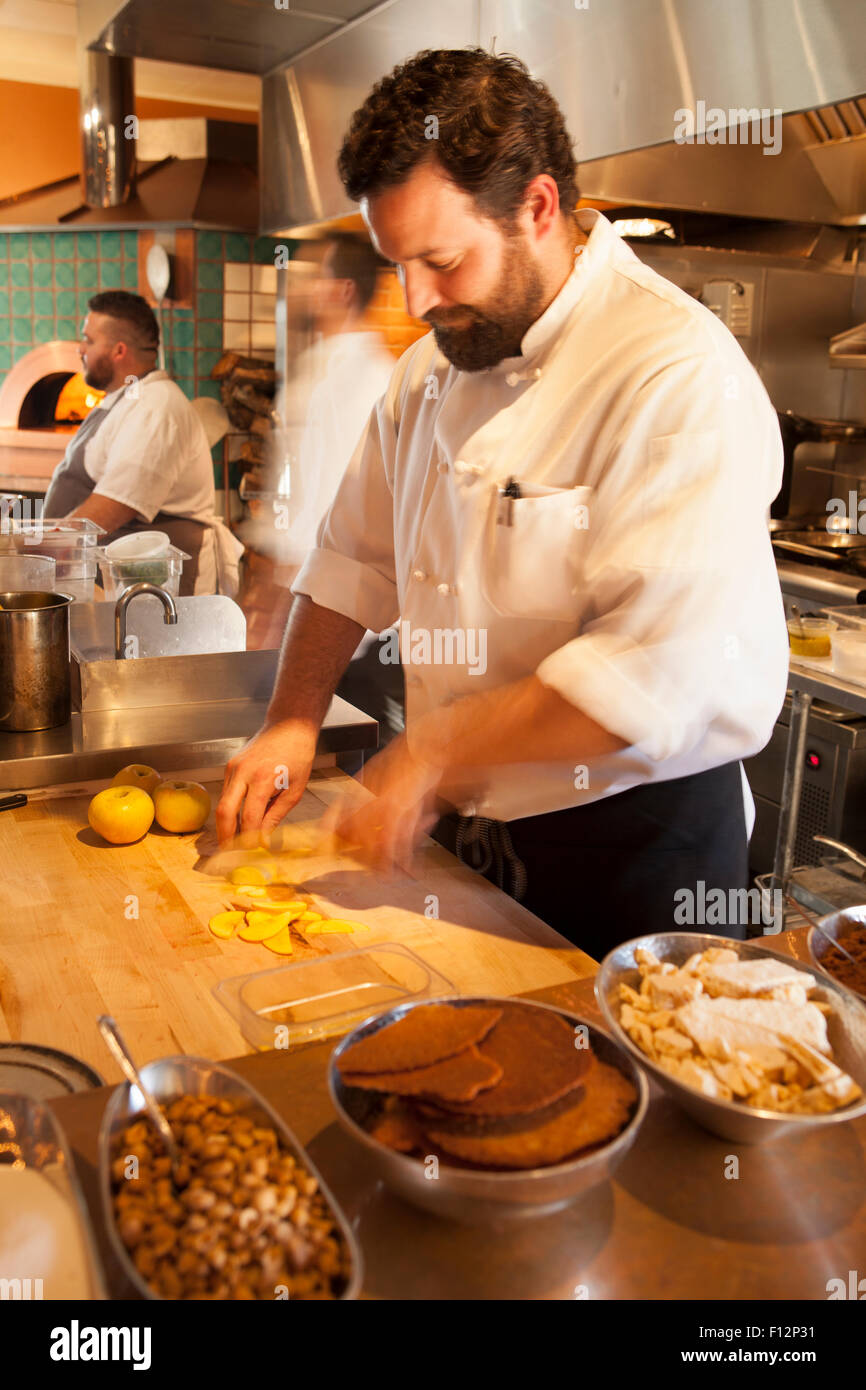 Brian Collins, chef de cuisine Restaurant Ember, Arroyo Grande, Californie Banque D'Images
