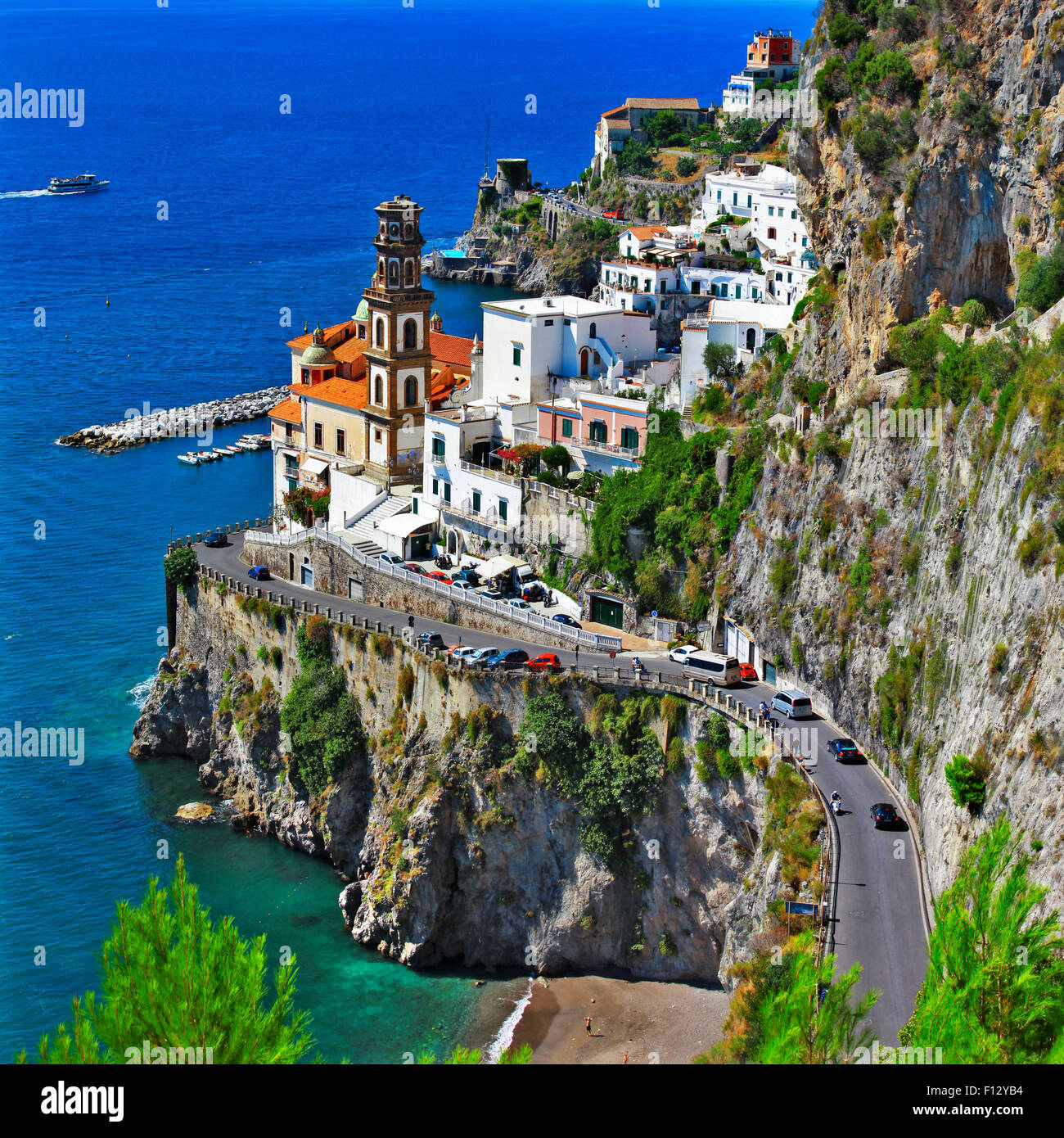 Beau village d'Atrani - couches d'Italie Amalfi picturale Banque D'Images