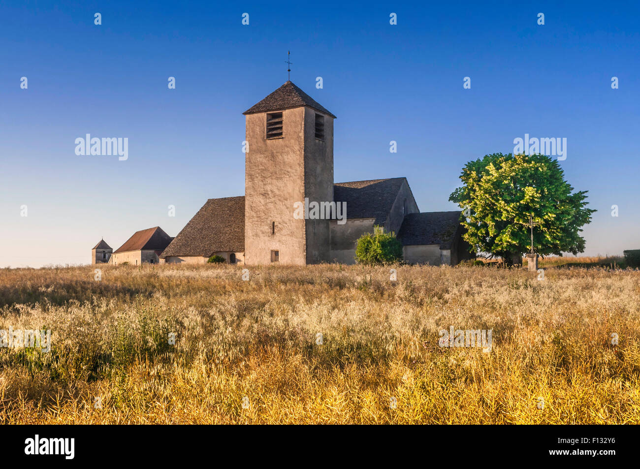 Saint-antoine-cumond église du 12ème siècle, Yonne, France. Banque D'Images