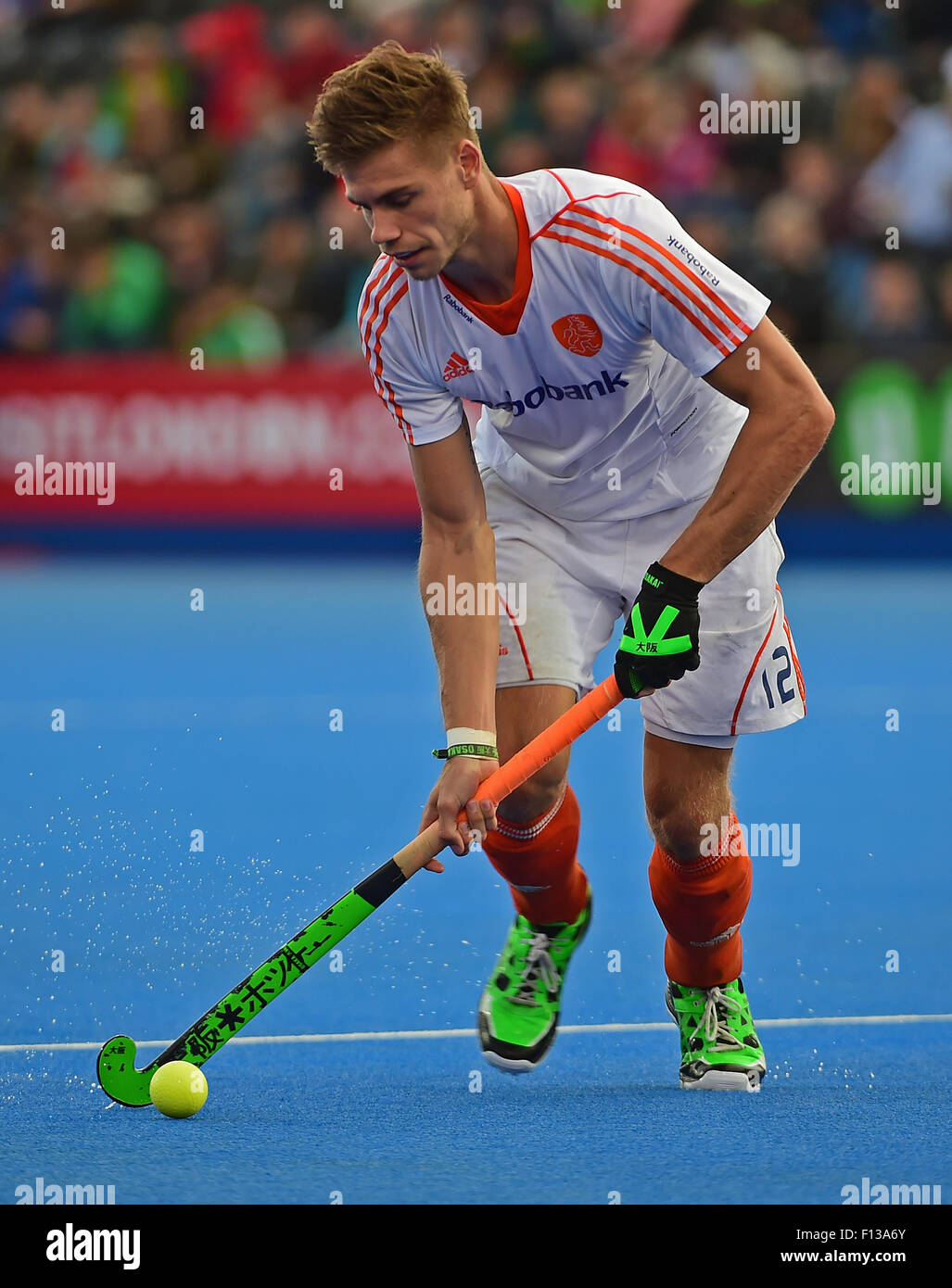 Lea Valley, London, UK. Août 25, 2015. Unibet EuroHockey Championships Jour 5. La Russie par rapport à Nederlands. Sander de Wijn (NED) en action contre la Russie : Action Crédit Plus Sport/Alamy Live News Banque D'Images