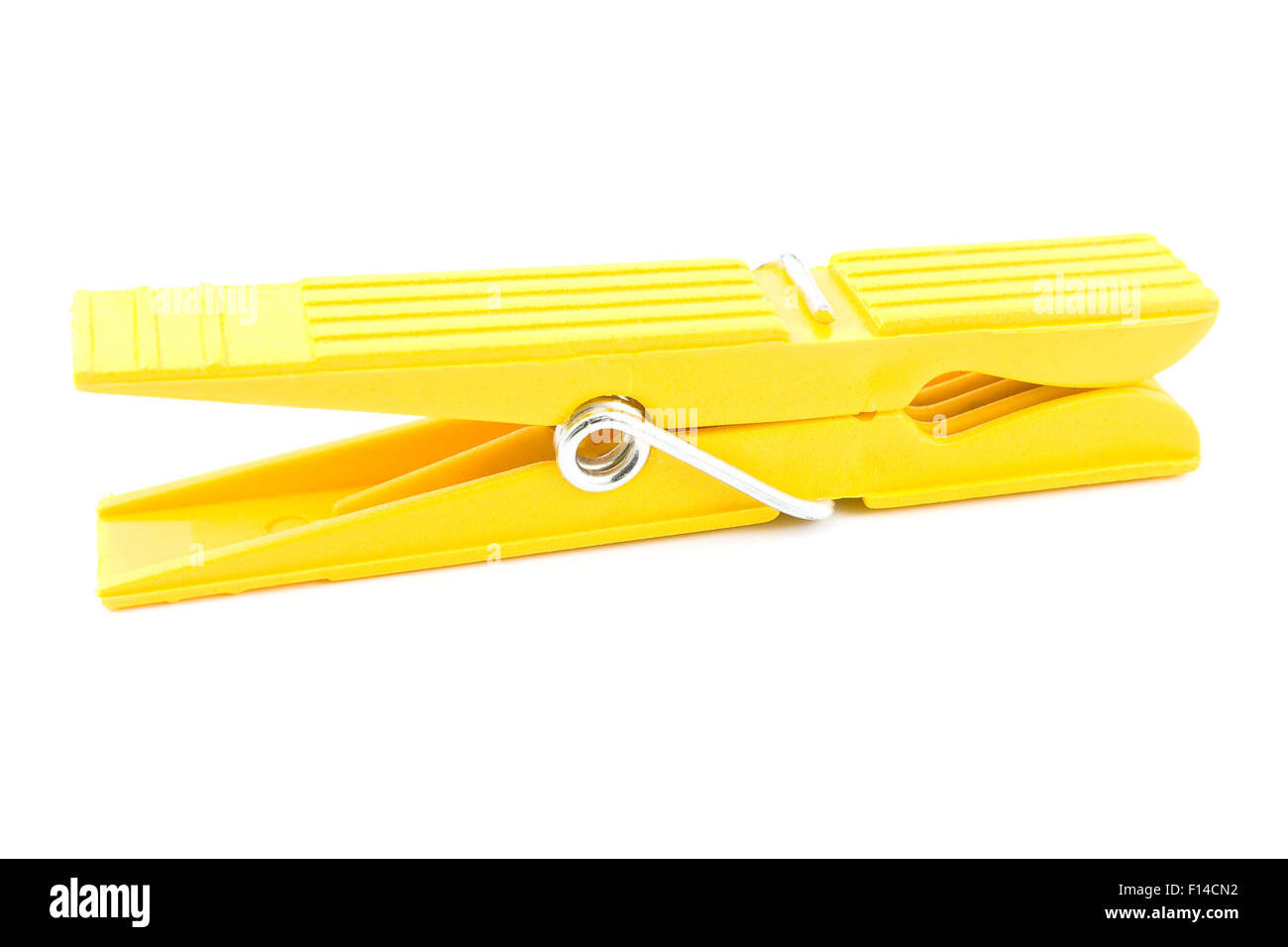 Yellow Clothespin isolated on white Banque D'Images