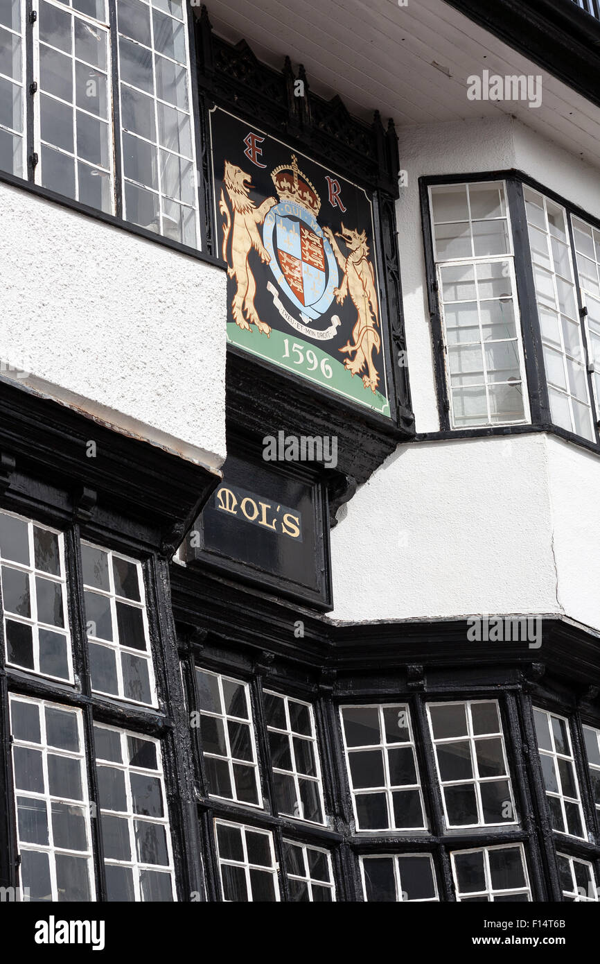 L'édifice de quatre étages surplombe la cathédrale d'Exeter dans le centre de la ville et possède une riche histoire. Visuellement superbes, Banque D'Images