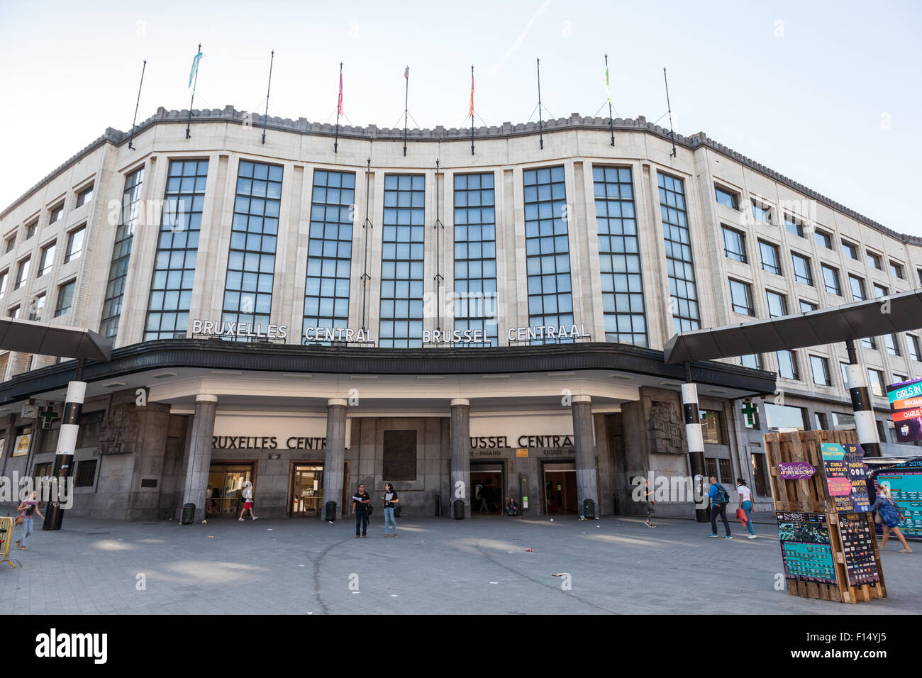 L'extérieur de la gare centrale à Bruxelles. 22 août 2015 à Bruxelles, Belgique Banque D'Images