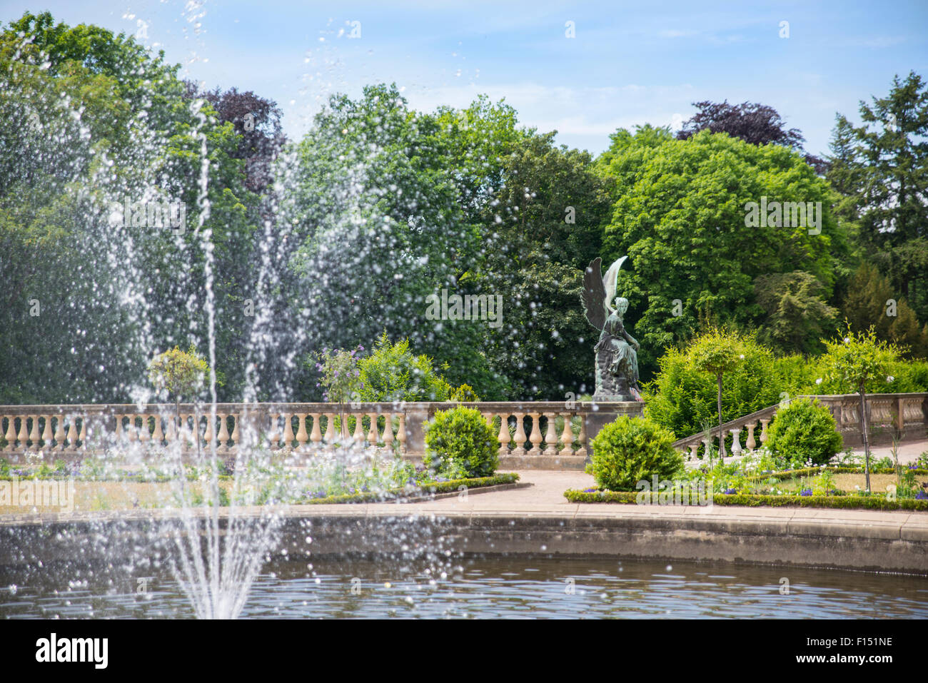 Fontaine d'eau, Orangerie, Palais de Sanssouci, Potsdam, Allemagne Banque D'Images