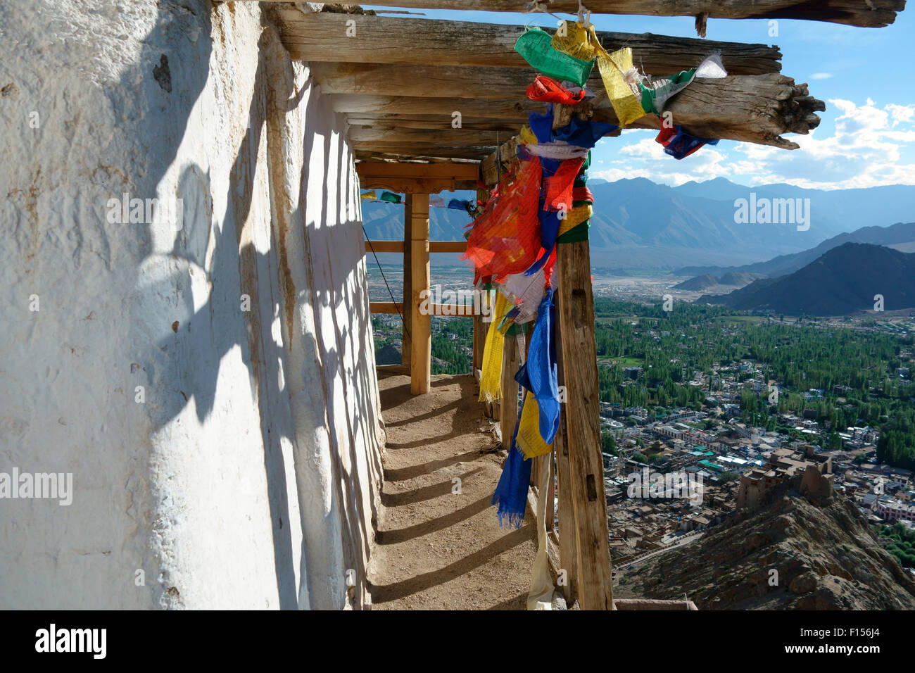 Portrait de la ville de Leh Leh et Palace de Namgyal Tsemo Gompa, Leh, Ladakh, Inde Banque D'Images